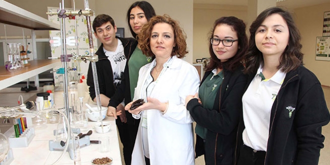Keçiboynuzu araştırmalarıyla Harvard'dan davet aldılar