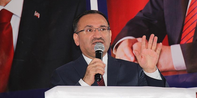 Bozdağ: Ya bu millet tankın altına yattı