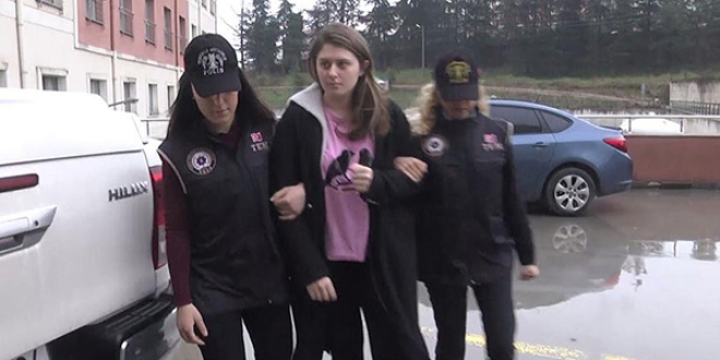 FETÖ'cü Yılmazer'in kızı, İstanbul'a gönderildi