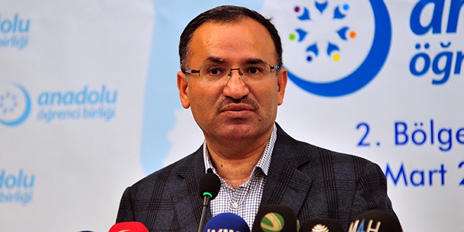 'Eş zamanlı 10 civarında örgütle mücadele ediyoruz'
