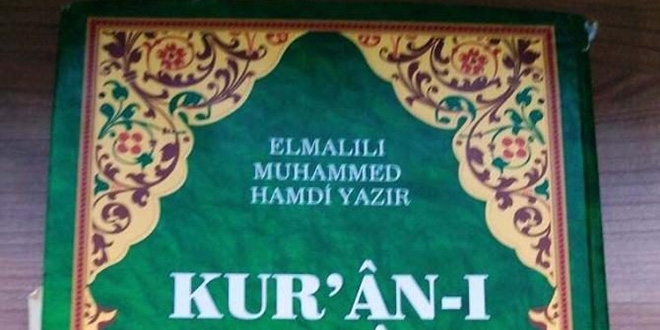Sırt çantasına sakladığı Kuran'ın içine silah gizlemiş