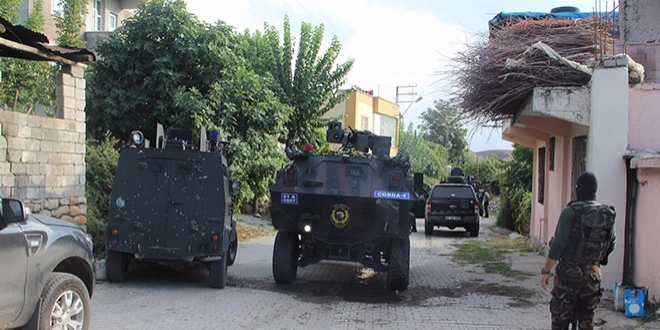 Diyarbakr'da 2 iledeki 10 mahallede sokaa kma yasa