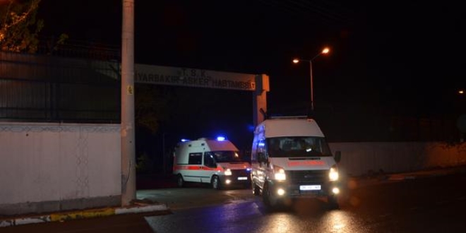 Diyarbakır Valiliği: 2 kahraman silah arkadaşımız şehit oldu