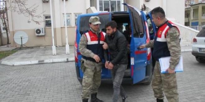 Astsubayı yaralarak gasp eden 2 kişi yakalandı