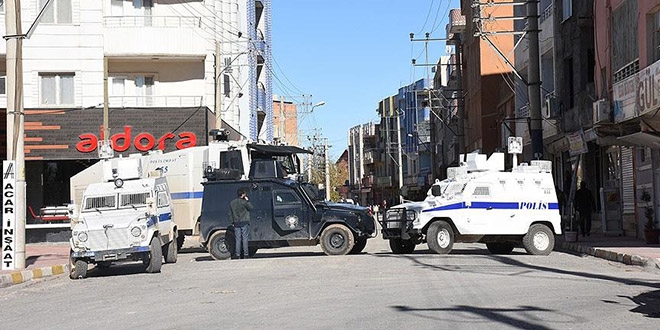 Nusaybin'de 10 mahallede sokaa kma yasa