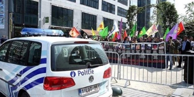 Hollanda, terr rgt PKK'ya gsteri izni verdi