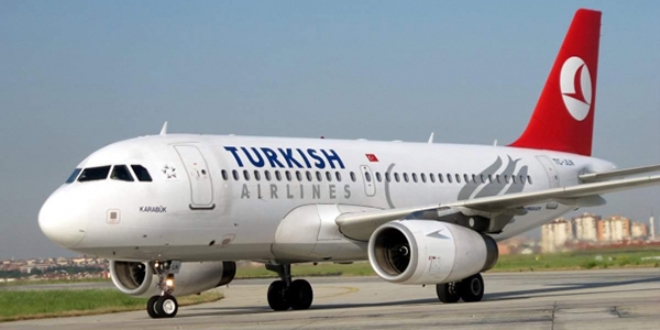 THY uçağı pist başından döndü!