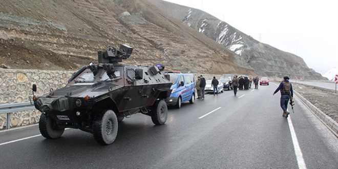 Silah sesi güvenlik güçlerini alarma geçirdi, operasyon başladı
