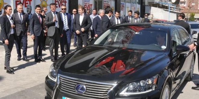 Zeybekci, Almanya'da üretilen makam otomobilini değiştirdi