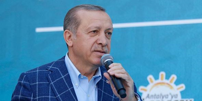 'Ben oraya gitmeyeceğim' dedi, kuzu kuzu geldi'