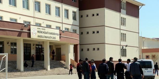 Adana'da okul bahesinde silahl kavga: 3 yaral