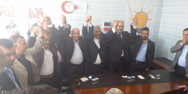 MHP'li meclis yesi ve HDP'li yneticiler Ak Parti'ye geti