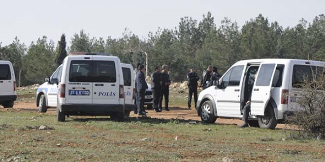 Emekli polisin cesedi bo arazide bulundu