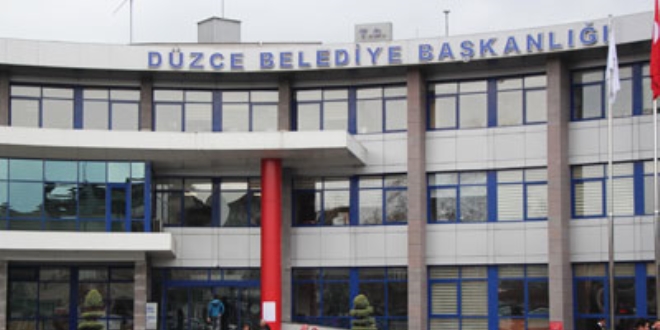 AK Partili Başkana 'hanedanlık' eleştirisi