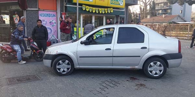 Manisa'da bıçaklı kavga: 2 ölü 2 yaralı