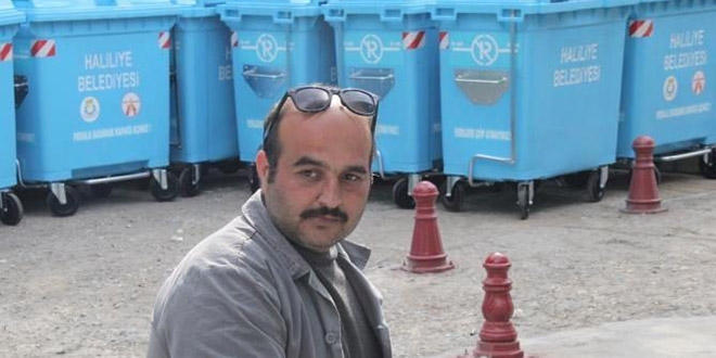 Gardıroba yerleşen ailenin iş sevinci