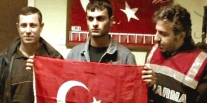 Ogün Samast'ın çekilen görüntülerinde FETÖ izleri
