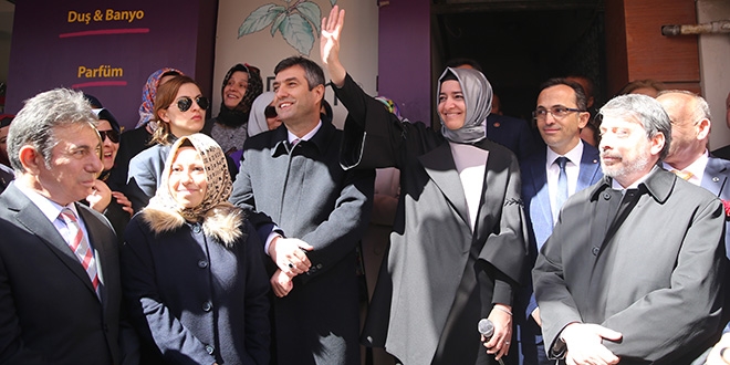 'Avrupa, teröristlerin miting yapmasına izin veriyor'