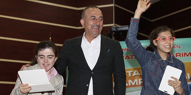 Çavuşoğlu: Ya kura ile yapıyoruz, ya da sınavla yapıyoruz