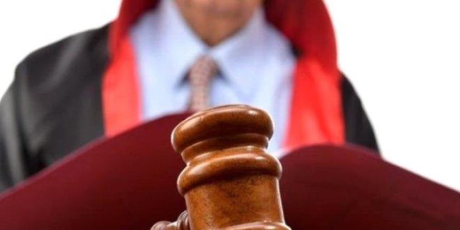 'Devlet telefonlarımızı dinleyebilir' diye telefonlarımızı topladı