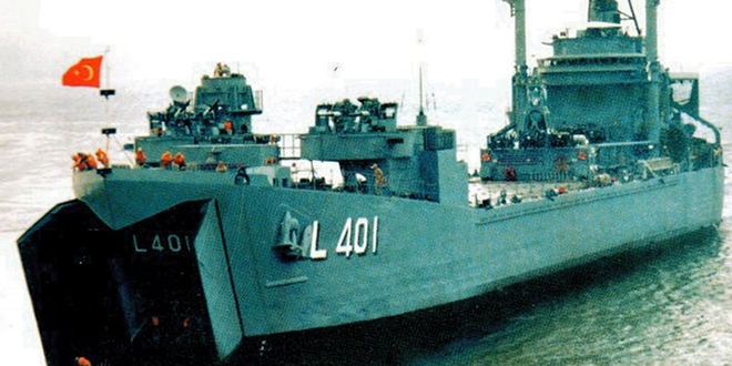 Kıbrıs Gazisi TCG Ertuğrul 'emekli' ye ayrıldı