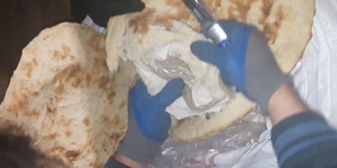 'Ekmek arası eroin' polisin gözünden kaçmadı