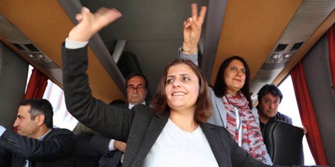HDP'li Taşdemir gözaltına alındı