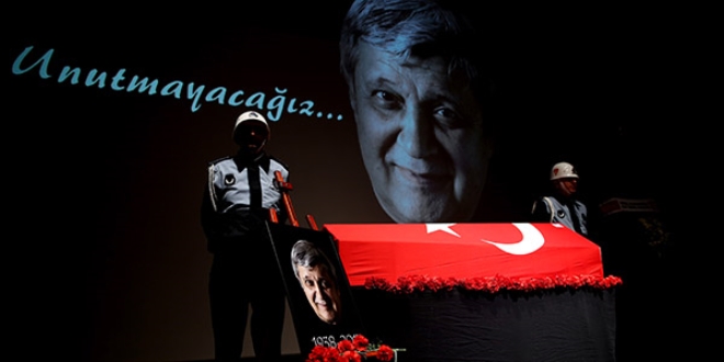 Halit Akçatepe son yolculuğuna uğurlandı