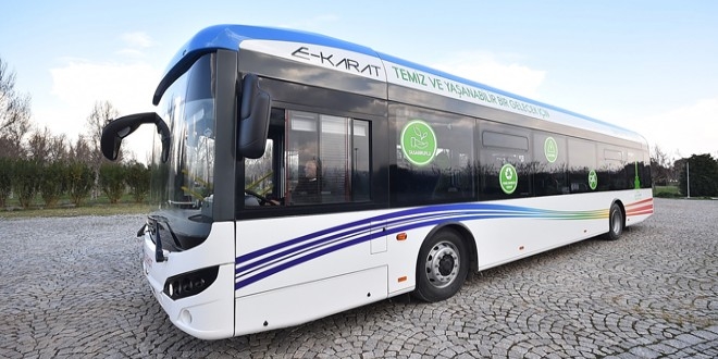 İzmir'de elektrikli otobüsler hizmete girdi