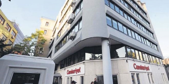 Cumhuriyet yazarları hakkında iddianame tamamlandı