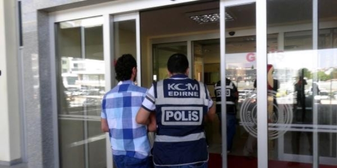 Edirne'de ihra edilen komiser ile polis memuru tutukland