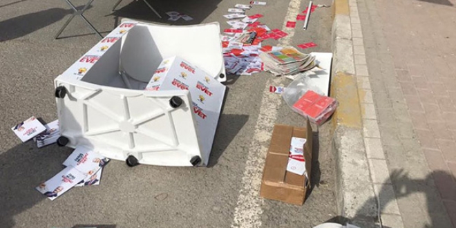 'Evet' standında 'broşür' gerginliği