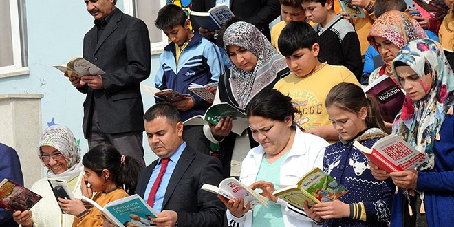 Veliler en çok kitabı okumak için yarışıyor