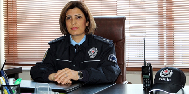 Yarım asırlık polis merkezinin ilk kadın amiri