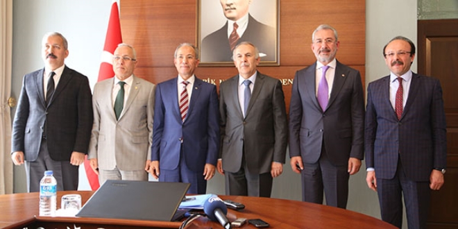 Hayırsever kardeşlerden eğitime destek