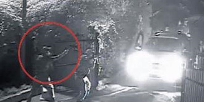 Er, kahramanca çatışıp, darbecileri püskürttü