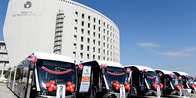 Malatya trafiği trambüs ile nefes alıyor