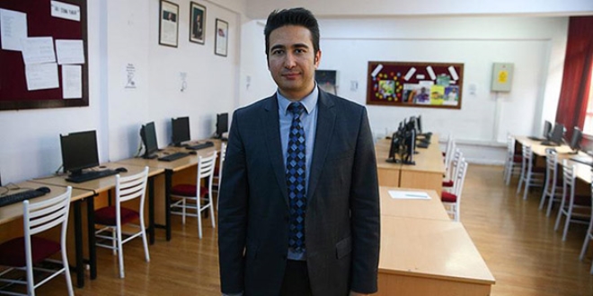 Bilişimde 'harikalar yaratan öğretmen'e uluslararası ödül