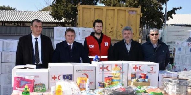 Türk Kızılayından Iraklı sığınmacılara yardım
