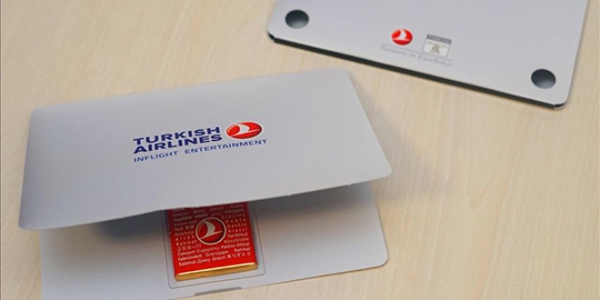 THY'den 'laptop' şeklinde çikolata ikramı