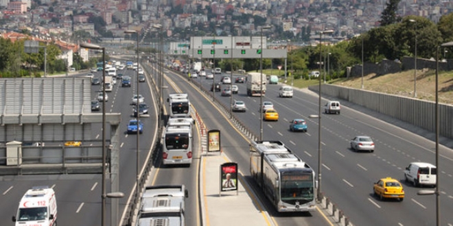 E-5 ve TEM'in altına otopark geliyor