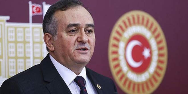 'Şu an da CHP ve sayın lideri kontrollü bir partidir'