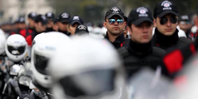 İstanbul'da halk oylamasında 33 bin polis görev yapacak