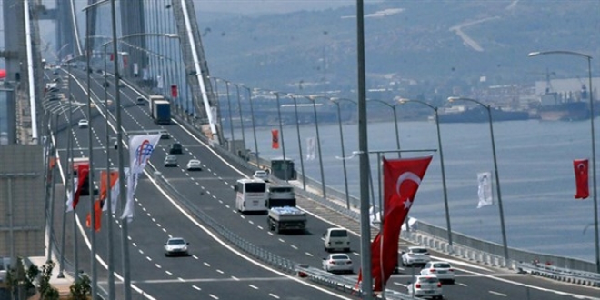 Bakan Arslan'dan köprü parası eleştirilerine yanıt