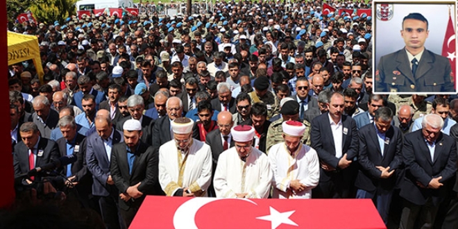 Gaziantep şehidini uğurladı