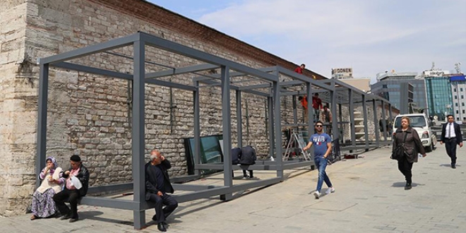 Taksim çiçekçilerine kalıcı mekan yapılıyor