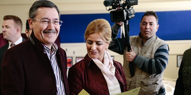Gkek: Ankara'da oylarn dmesinin iki sebebi var