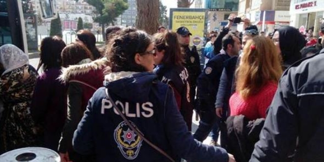 Eskişehir'de izinsiz yürüyüş yapan 10 kişi gözaltına alındı