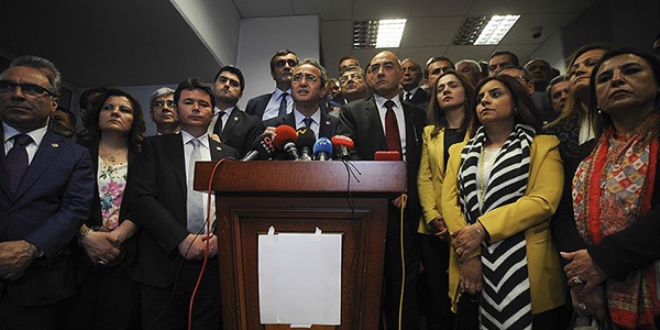 CHP'li Tezcan: YSK'ya itiraz dilekçesi verdik