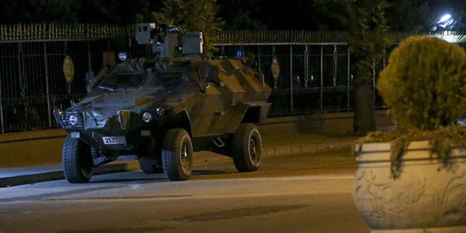 O gece HSYK ve AA'yı da basacaklardı